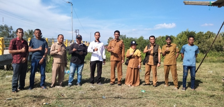 Penghulu Sinaboi Dampingi Tim KKP Pusat Survei Topografi Lokasi KNMP