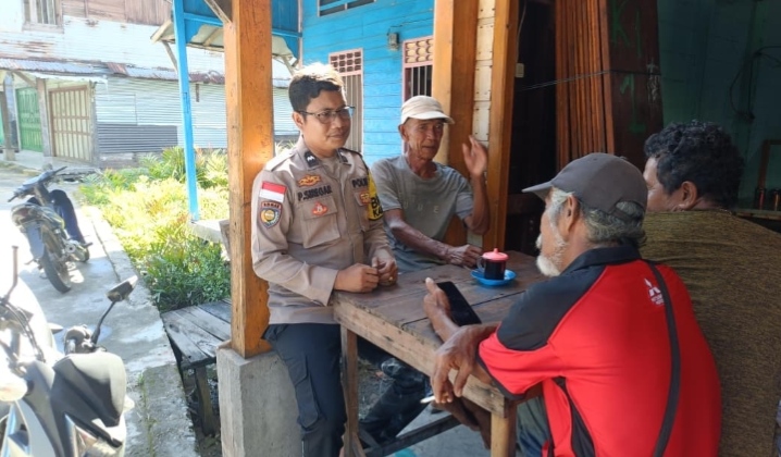 Melalui Giat Door to door Sistem, Polsek Sinaboi Imbau Warga Cegah Karhutla 