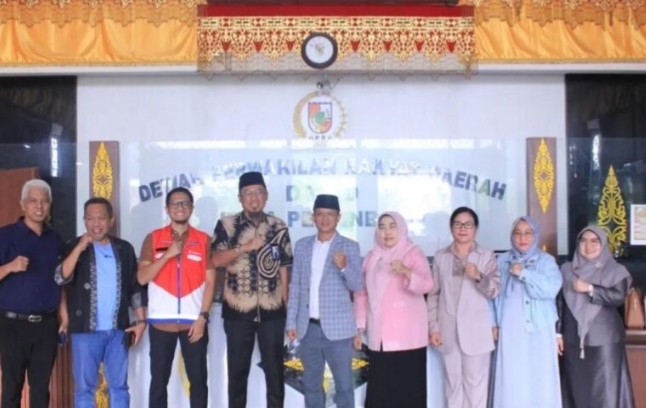 Akibat Antrian Panjang di SPBU, DPRD Pekanbaru Minta Pertamina Evaluasi Distribusi BBM